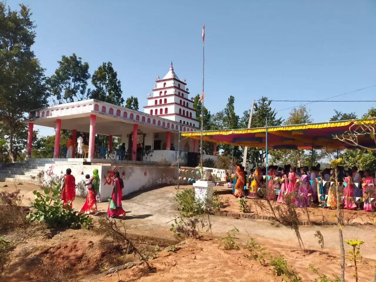 CM विष्णुदेव साय के निर्देश पर शारदाधाम पर्यटन स्थलों की सूची में हुआ शामिल CM विष्णुदेव साय के निर्देश पर शारदाधाम पर्यटन स्थलों की सूची में हुआ शामिल