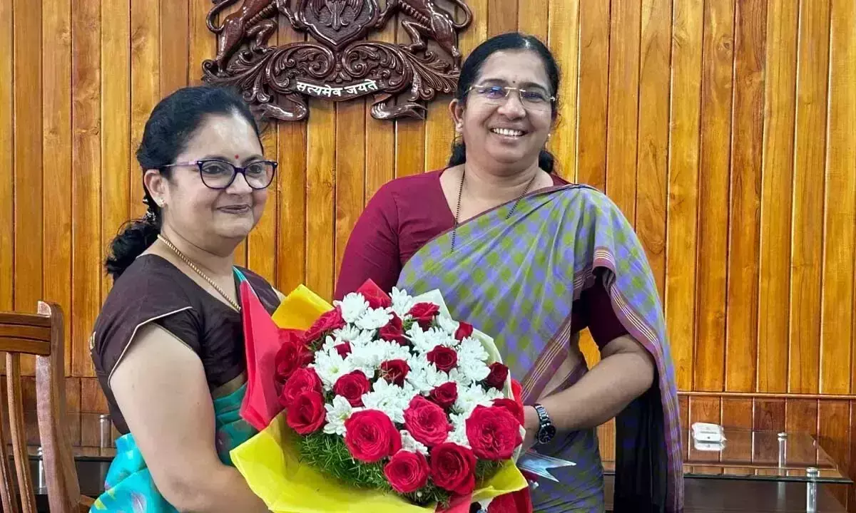 Udupi की नई डीसी स्वरूपा टी के ने अपने पहले संबोधन में मानवीय शासन पर जोर दिया Udupi की नई डीसी स्वरूपा टी के ने अपने पहले संबोधन में मानवीय शासन पर जोर दिया