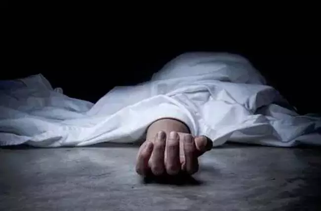 Telangana: काम के दबाव के चलते चार्टर्ड अकाउंटेंट ने की आत्महत्या Telangana: काम के दबाव के चलते चार्टर्ड अकाउंटेंट ने की आत्महत्या