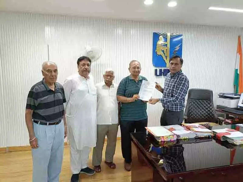 Panchkula निवासियों ने बिजली दरों में भारी वृद्धि वापस लेने की मांग की Panchkula निवासियों ने बिजली दरों में भारी वृद्धि वापस लेने की मांग की