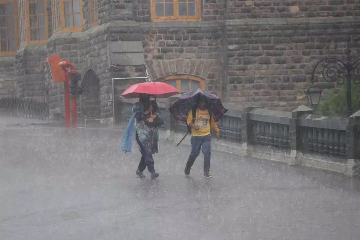 Himachal : पांच दिन भारी बारिश का अलर्ट, 21 जून तक दस्तक दे सकता है मानसून Himachal : पांच दिन भारी बारिश का अलर्ट, 21 जून तक दस्तक दे सकता है मानसून