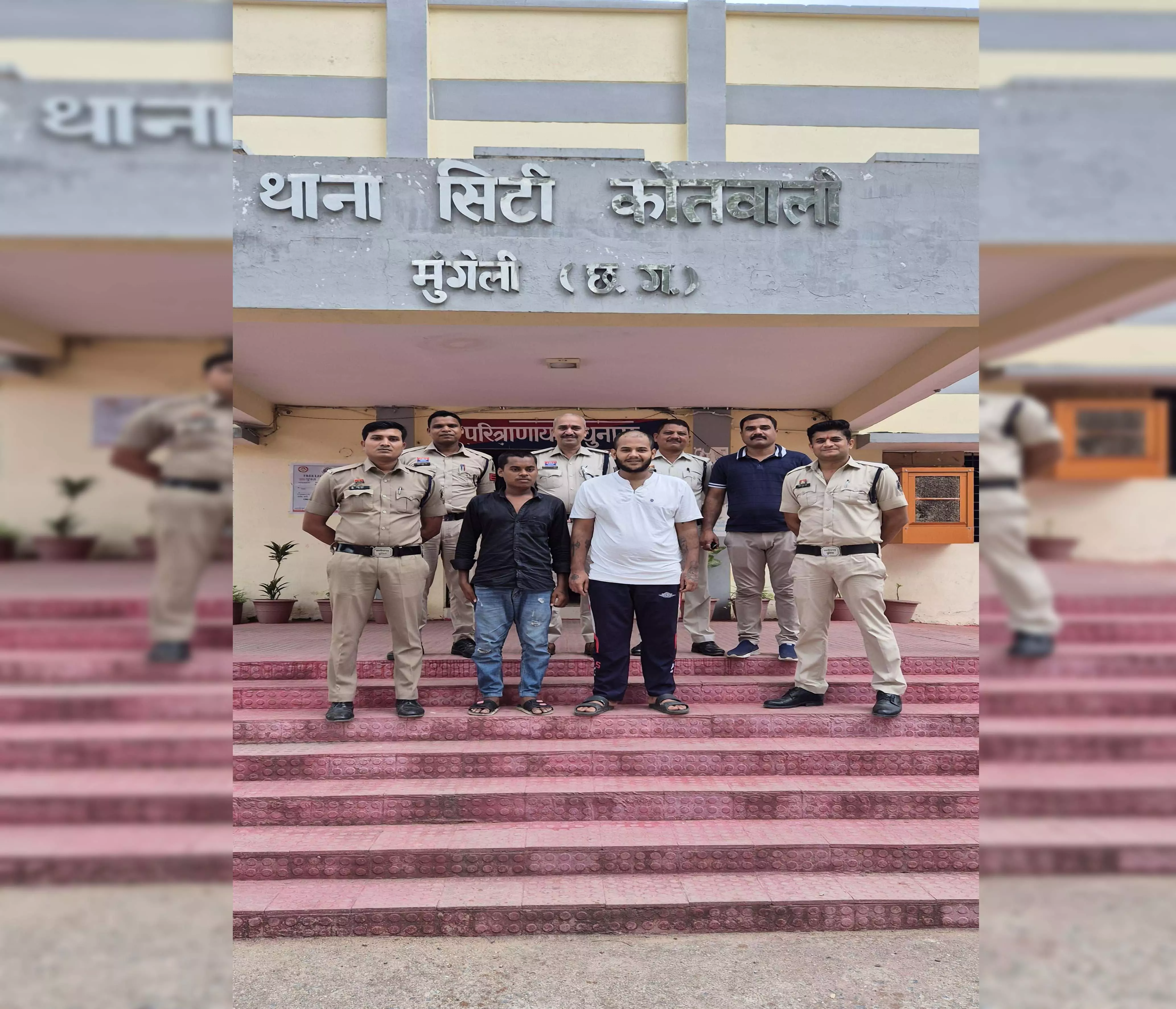 CG BREAKING: ब्राउन शुगर बेचते दो तस्कर गिरफ्तार, पुलिस ने निकाला जुलूस CG BREAKING: ब्राउन शुगर बेचते दो तस्कर गिरफ्तार, पुलिस ने निकाला जुलूस
