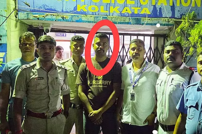 पुलिस के जाल में फंसा फर्जी पुलिस अधीक्षक पुलिस के जाल में फंसा फर्जी पुलिस अधीक्षक