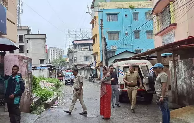 मयनागुड़ी की स्टाइल में सिलीगुड़ी में एटीएम लूट मयनागुड़ी की स्टाइल में सिलीगुड़ी में एटीएम लूट
