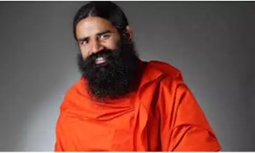 Baba Ramdev Health Tips : पीले दांतों को चमकदार बनाने के लिए अपनाएं बाबा रामदेव के ये उपाय Baba Ramdev Health Tips : पीले दांतों को चमकदार बनाने के लिए अपनाएं बाबा रामदेव के ये उपाय