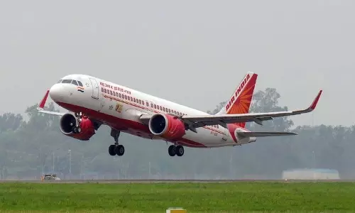 Delhi: एयर इंडिया की फ्लाइट खराब मौसम के कारण वाराणसी डायवर्ट