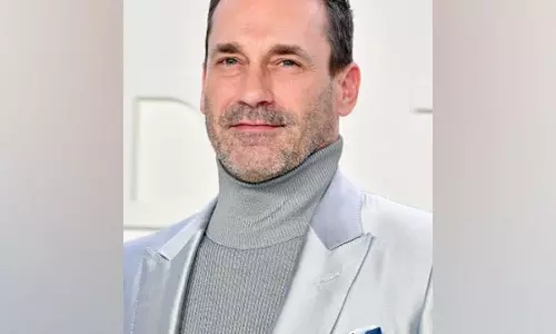 Jon Hamm ने खलनायक की भूमिका निभाने की अपनी पसंद के बारे में बताया Jon Hamm ने खलनायक की भूमिका निभाने की अपनी पसंद के बारे में बताया