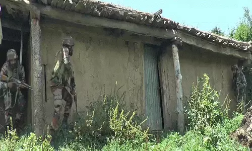 J-K: शांति और सुरक्षा बनाए रखने के लिए 4 राष्ट्रीय राइफल्स ने भद्रवाह में गश्त बढ़ाई