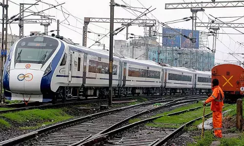 कोयंबटूर - वंदे भारत ट्रेन वैकल्पिक मार्ग पर संचालित कोयंबटूर - वंदे भारत ट्रेन वैकल्पिक मार्ग पर संचालित