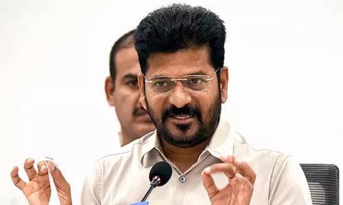 CM रेवंत रेड्डी ने ब्रह्मोस को हैदराबाद में इकाई स्थापित करने के लिए आमंत्रित किया CM रेवंत रेड्डी ने ब्रह्मोस को हैदराबाद में इकाई स्थापित करने के लिए आमंत्रित किया