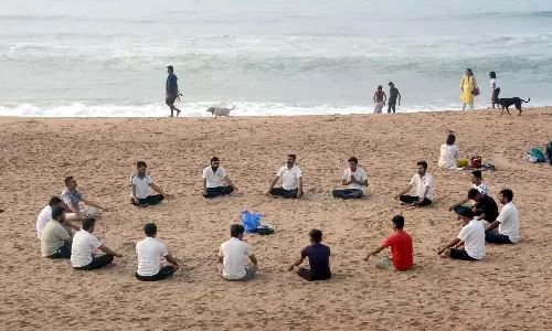 योग दिवस: Vizag सिटी के होटलों में पूरी क्षमता से भोजन उपलब्ध होने की सूचना