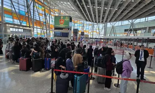 ईरान से निकाले गए 700 भारतीयों में कश्मीरी छात्र, तुर्कमेनिस्तान के रास्ते स्वदेश लौटे