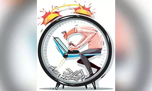 राज्य के निजी क्षेत्र के कर्मचारियों के लिए 10 घंटे के कार्यदिवस के प्रस्ताव पर व्यापक आक्रोश राज्य के निजी क्षेत्र के कर्मचारियों के लिए 10 घंटे के कार्यदिवस के प्रस्ताव पर व्यापक आक्रोश