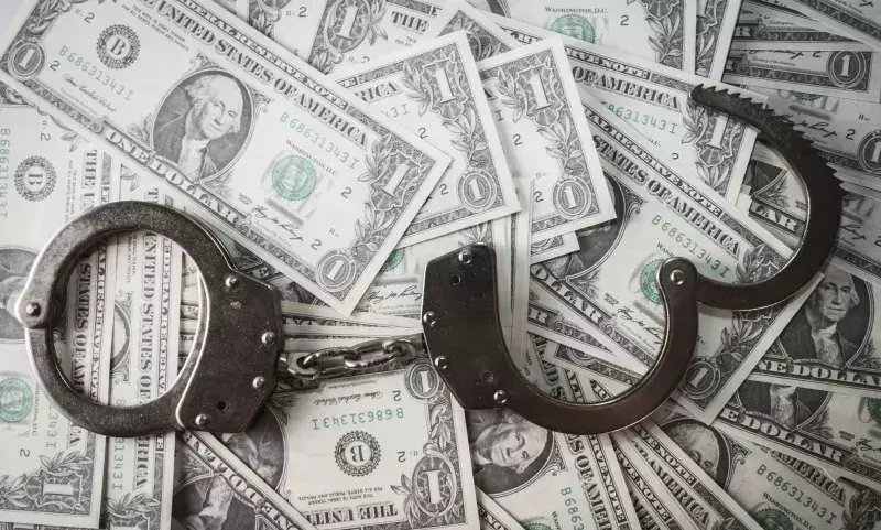 America में 8 मिलियन डॉलर की ठगी, दो भारतीय छात्र गिरफ्तार America में 8 मिलियन डॉलर की ठगी, दो भारतीय छात्र गिरफ्तार