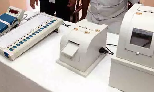 जनमत सर्वेक्षण चलाने पर ऑनलाइन समाचार चैनलों के खिलाफ FIR