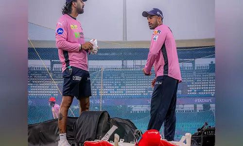 उनकी वापसी वाकई सराहनीय है: KL Rahul ने करुण नायर की टेस्ट टीम में वापसी पर कहा उनकी वापसी वाकई सराहनीय है: KL Rahul ने करुण नायर की टेस्ट टीम में वापसी पर कहा