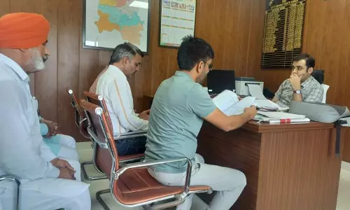 Haryana : संघ ने शिक्षकों को गैर-शिक्षण कार्यों में लगाए जाने पर नाराजगी जताई Haryana : संघ ने शिक्षकों को गैर-शिक्षण कार्यों में लगाए जाने पर नाराजगी जताई