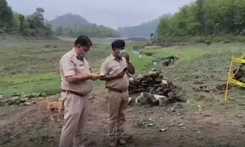 प्रेमिका का कत्ल कर मिट्टी में दबाया, परिवार समेत भागा हत्यारा