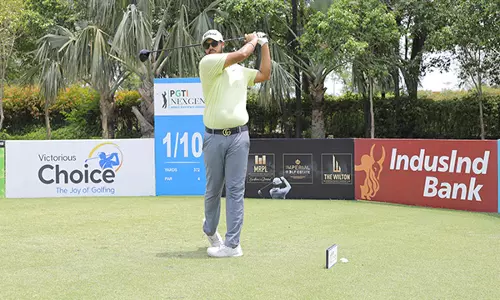 PGTI NextGen: किशोर वासु सहगल ने दूसरे राउंड में बिना किसी गलती के 67 का स्कोर बनाया और बढ़त हासिल की PGTI NextGen: किशोर वासु सहगल ने दूसरे राउंड में बिना किसी गलती के 67 का स्कोर बनाया और बढ़त हासिल की