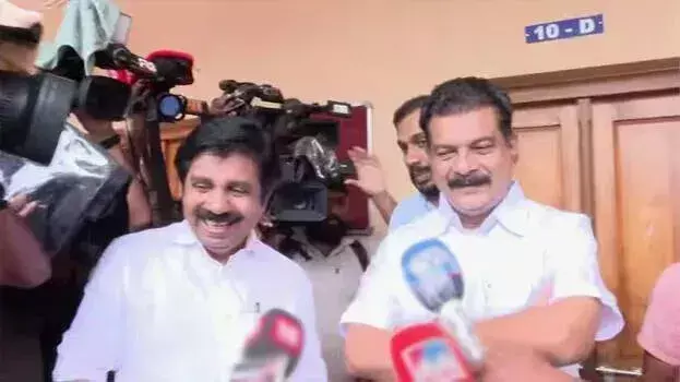 Kerala: राजनीतिक बयानबाज़ी तेज, अनवर ने शौकत की तुलना धृतराष्ट्र से की