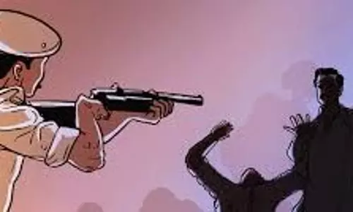 Bareilly: पुलिस और चोर गिरोह के बीच मुठभेड़, एक बदमाश के पैर में लगी गोली Bareilly: पुलिस और चोर गिरोह के बीच मुठभेड़, एक बदमाश के पैर में लगी गोली
