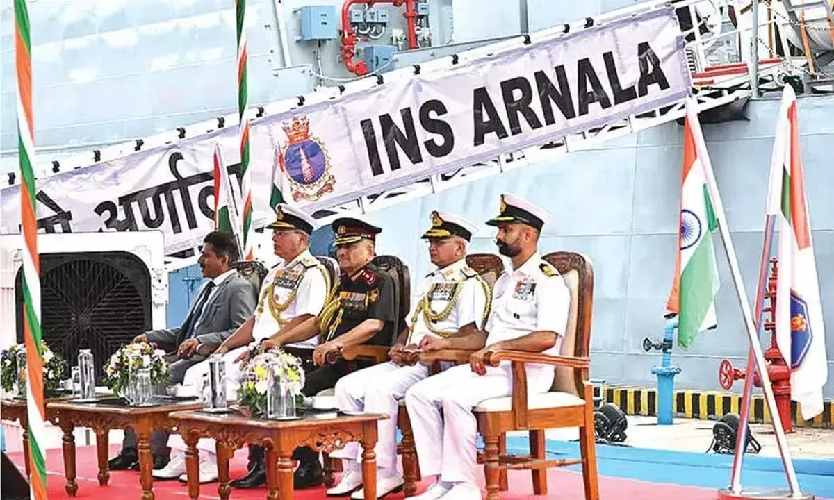 Andhra: INS अर्नाला भारतीय नौसेना में शामिल Andhra: INS अर्नाला भारतीय नौसेना में शामिल