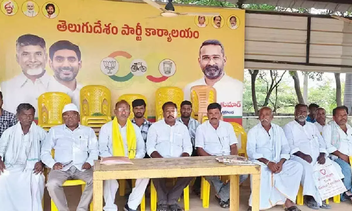 Andhra: कार्यरत कार्यकर्ताओं को प्रमुखता दी जानी चाहिए Andhra: कार्यरत कार्यकर्ताओं को प्रमुखता दी जानी चाहिए