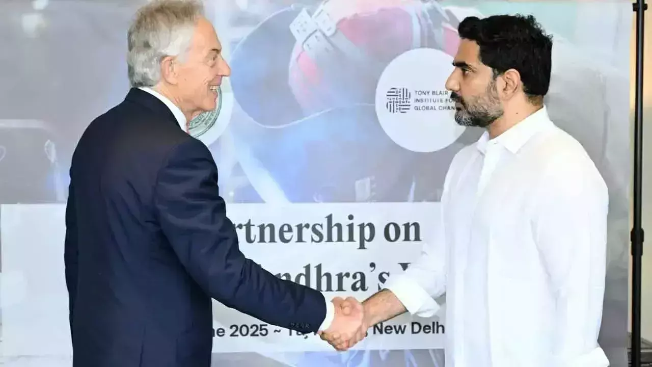 Andhra: नारा लोकेश ने दिल्ली में टोनी ब्लेयर से मुलाकात की