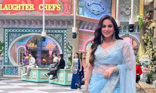 Shraddha Arya : ‘किचन ऑफ लाफ्टर शेफ्स’ से BTS तस्वीरें शेयर कीं