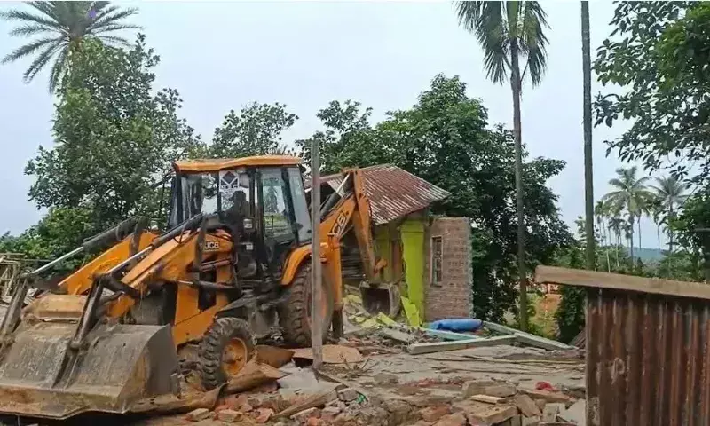Assam: दर्रांग प्रशासन ने गरुखुटी में 7,853 बीघा जमीन कराई खाली