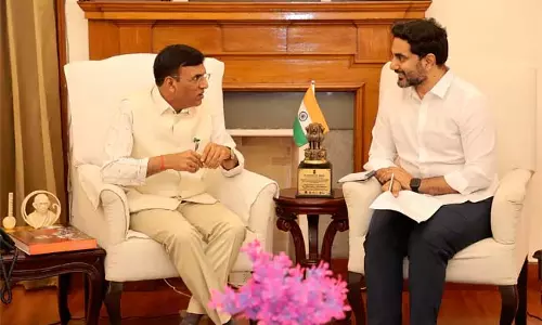 अमरावती में स्पोर्ट्स सिटी के लिए सहायता प्रदान करें: लोकेश ने केंद्रीय मंत्री से अपील की