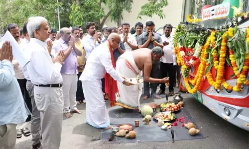 श्रीवारी भक्तों के लिए खुशखबरी अब तिरुमाला में RTC बसों में मुफ्त यात्रा