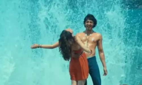 Saiyaara मोहित सूरी ने बताया कैसे अपूर्णता ही है परिपूर्ण प्रेम की पहचान Saiyaara मोहित सूरी ने बताया कैसे अपूर्णता ही है परिपूर्ण प्रेम की पहचान