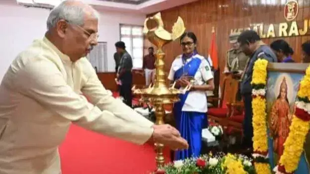 Kerala: शिक्षा मंत्री ने गलत मिसाल कायम की, राज्यपाल का अपमान किया; राजभवन ने बयान जारी किया