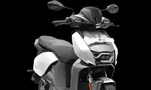 Hero Vida VX2 इलेक्ट्रिक स्कूटर लॉन्च से पहले टीज किया गया Hero Vida VX2 इलेक्ट्रिक स्कूटर लॉन्च से पहले टीज किया गया