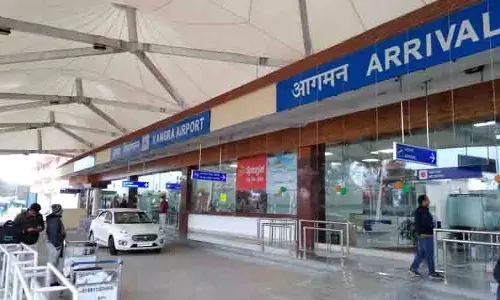 Himachal: पक्षी, कचरा और आसमान में जोखिम