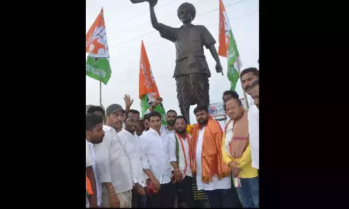 Telangana युवा कांग्रेस प्रमुख ने स्थानीय निकाय चुनावों के लिए प्रचार किया