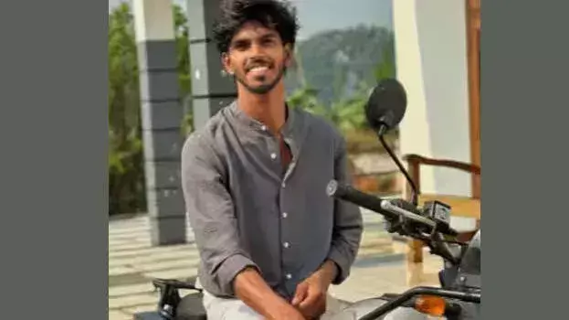 Kerala: पनमारम सड़क दुर्घटना में गंभीर रूप से घायल युवक की मौत