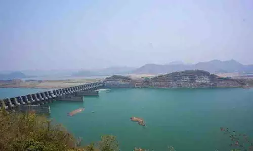 केंद्र सरकार बानाकाचार्ला परियोजना पर Telugu CMs की बैठक बुलाएगी केंद्र सरकार बानाकाचार्ला परियोजना पर Telugu CMs की बैठक बुलाएगी