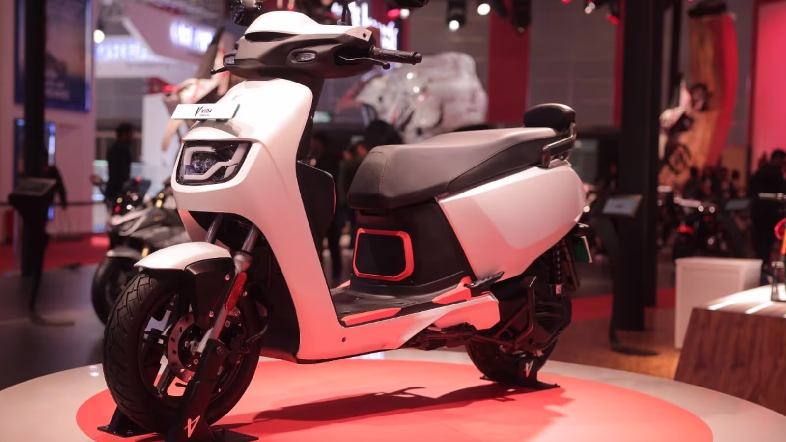 Hero MotoCorp के नए इलेक्ट्रिक स्कूटर Vida VX2 के लिए नहीं देना होगा बैटरी का प्राइस!