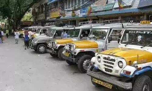 Sikkim परिवहन विभाग ने 25,000 रुपये वाहन पुन: पंजीकरण कर की अफवाहों का खंडन किया