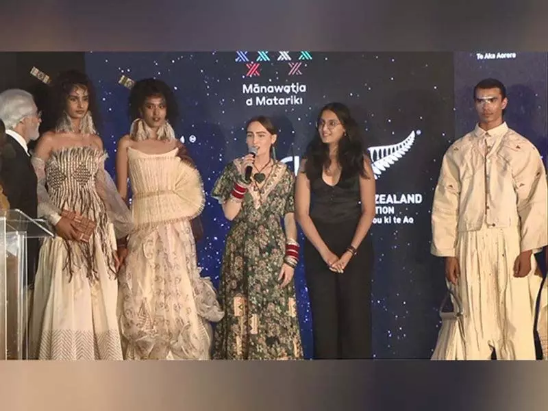 टोनी ब्लेयर से मुलाकात के बाद CM रेवंत बोले: तेलंगाना को वैश्विक मंच पर ले जाने में सहयोग पाकर खुशी टोनी ब्लेयर से मुलाकात के बाद CM रेवंत बोले: तेलंगाना को वैश्विक मंच पर ले जाने में सहयोग पाकर खुशी