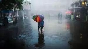 Maharashtra: कई जिलों में भारी बारिश की चेतावनी Maharashtra: कई जिलों में भारी बारिश की चेतावनी