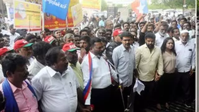 Tamil Nadu में नहीं चलेगी हिंदुत्ववादी संगठनों की राजनीति Tamil Nadu में नहीं चलेगी हिंदुत्ववादी संगठनों की राजनीति