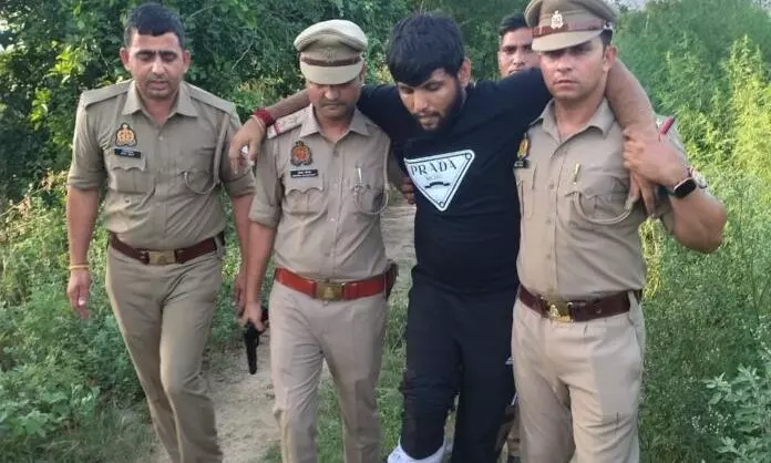 Ghaziabad: मुठभेड़ में पकड़ा गया अंकुर हत्याकांड का आरोपी Ghaziabad: मुठभेड़ में पकड़ा गया अंकुर हत्याकांड का आरोपी