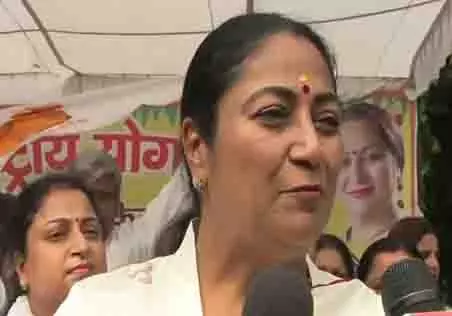अंतर्राष्ट्रीय योग दिवस: दिल्ली की CM रेखा गुप्ता कल यमुना तट पर योग करेंगी अंतर्राष्ट्रीय योग दिवस: दिल्ली की CM रेखा गुप्ता कल यमुना तट पर योग करेंगी