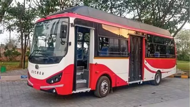 750 ई-बसों के प्रस्ताव की निगरानी करेगी SLSC 750 ई-बसों के प्रस्ताव की निगरानी करेगी SLSC