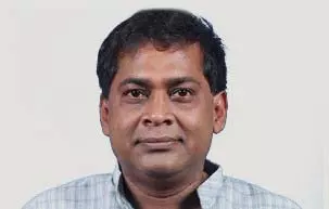 दूसरा दिन: पूर्व मंत्री नबा दास की संपत्तियों पर आयकर छापे जारी दूसरा दिन: पूर्व मंत्री नबा दास की संपत्तियों पर आयकर छापे जारी