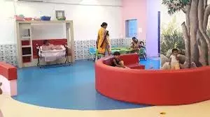 डेकेयर सेंटरों और प्लेस्कूलों की संख्या में वृद्धि से सुरक्षा संबंधी चिंताएं बढ़ीं डेकेयर सेंटरों और प्लेस्कूलों की संख्या में वृद्धि से सुरक्षा संबंधी चिंताएं बढ़ीं