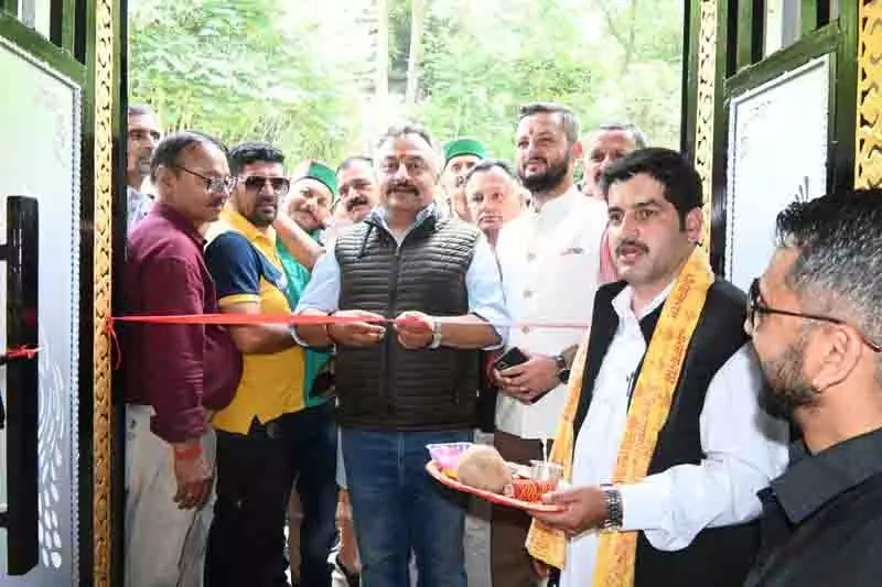 जुब्बल को सितंबर तक पेयजल आपूर्ति में मिलेगी तेजी: Education Minister जुब्बल को सितंबर तक पेयजल आपूर्ति में मिलेगी तेजी: Education Minister